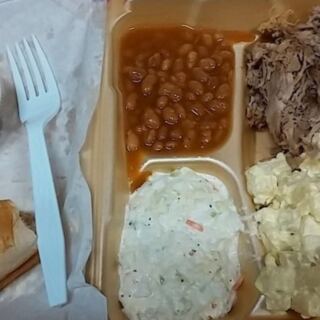 This Legendary Tennessee BBQ Stop Draws Smoked-Meat Lovers Back for Flavor That Speaks for Itself