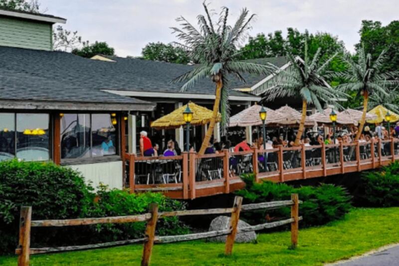 This New York Waterfront Hangout Has a Tiki Deck, Live Music, and Salt Potatoes