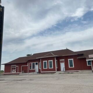 This Texas Restaurant Serves Home-Cooked Comfort Food Inside An Old Small-Town Train Depot