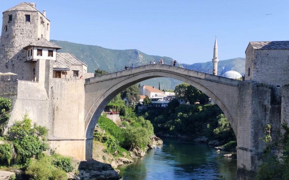 13 Historic Bridges Built Long Before Modern Engineering