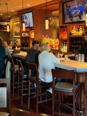 This Rogers, Arkansas, Seafood Restaurant Has Built a Big Crowd Around Fresh Fish and Polished Service