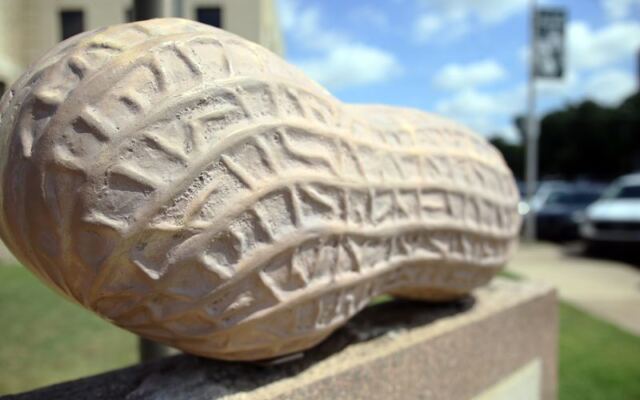 Pops Aside, the World’s Largest Peanut Monument Is a Real Oklahoma Detour Worth Taking