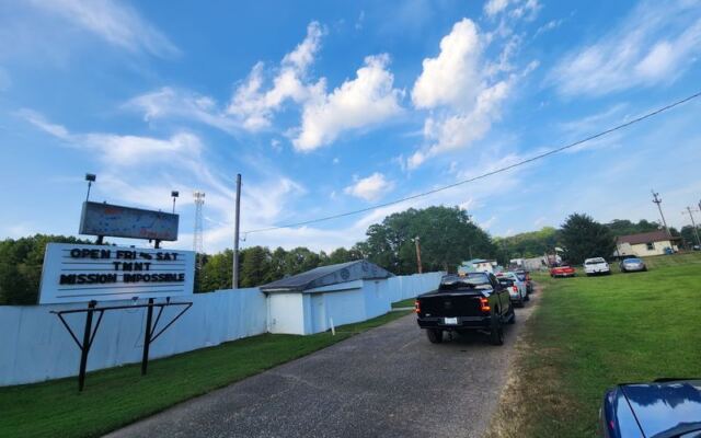 This North Carolina Drive-In Still Makes a Night Under the Stars Beat Your Couch
