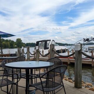 This Laid-Back Buckeye Lake Bar and Grill Lets You Dock Your Boat for Live Music and Burgers Right on the Water