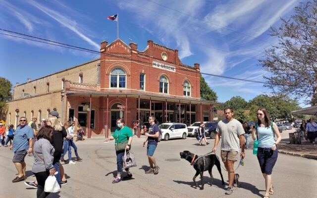 This Texas Town’s Historic District Gets So Packed With Tourists the Locals Stay Away