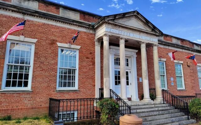 This Tennessee River Museum Holds More Native Artifacts Than The State Museum And Admission Costs Nothing