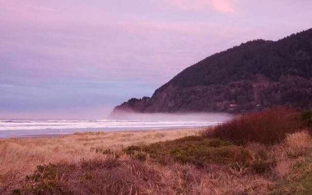 Cannon Beach Gets All The Attention But This Quiet Oregon Coast Town Might Beat It