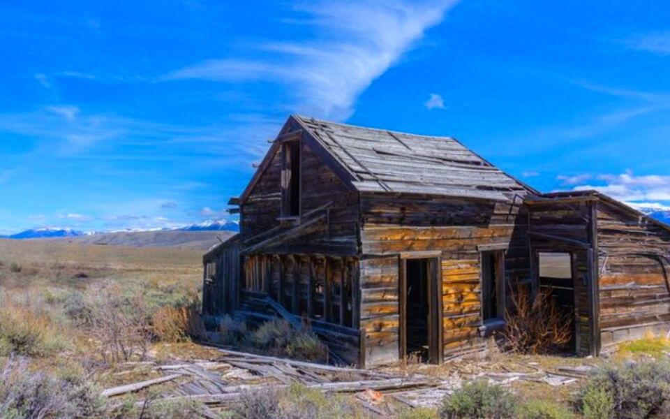 10 Abandoned Idaho Mining Towns With Fascinating Stories