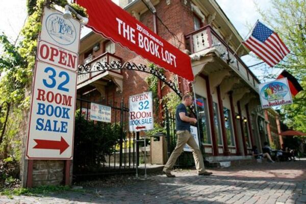 This 32-Room Ohio Bookstore Is So Enormous You’ll Lose A Whole Afternoon Between Its Shelves