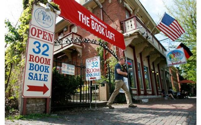 This 32-Room Ohio Bookstore Is So Enormous You’ll Lose A Whole Afternoon Between Its Shelves
