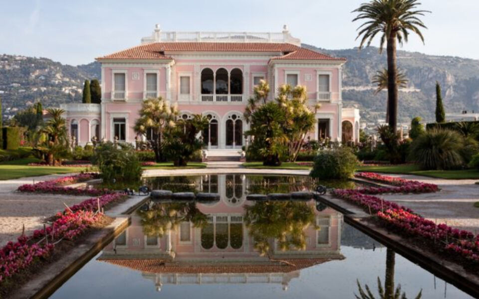 France Has More Than Châteaux, And These 13 Historic Estates Prove It