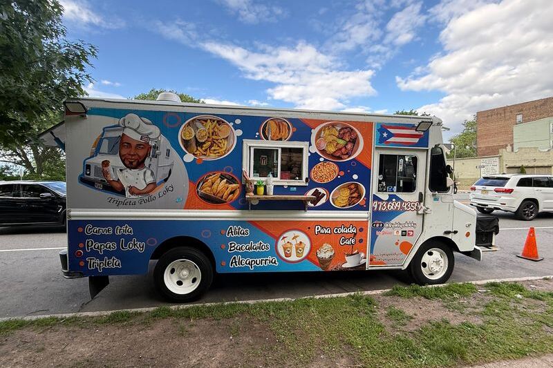 This Hidden New Jersey Food Truck Is Serving Alcapurrias, Tripletas, And Boricua Flavor