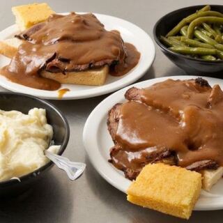 People Road Trip Across Ohio For The Buttery Mashed Potatoes At This Small-Town Restaurant