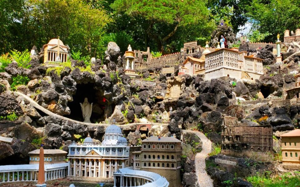 14 Handmade Worlds Created by One Person Over a Lifetime