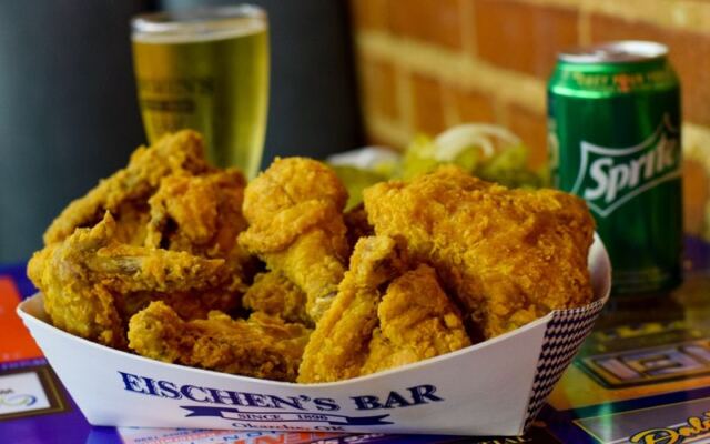 People Drive From All Over Oklahoma for the Outrageously Good Fried Chicken at This Iconic Spot