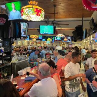 Find Out Why This Old-School New Jersey Beach Bar Still Draws Crowds After The Beach