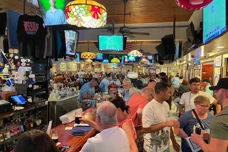 Find Out Why This Old-School New Jersey Beach Bar Still Draws Crowds After The Beach