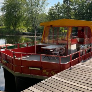 This Tiny Minnesota Town Calls Itself The Little City On The Big Lake