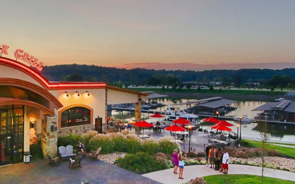 Grab a Plate at These 9 Tennessee Waterfront Restaurants Where Dinner Comes With a River View