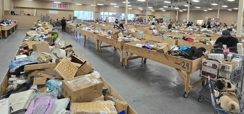 This Tucson Bin Store Slashes Its Prices as the Week Goes On, So Treasure Hunters Dig for Deeper Deals