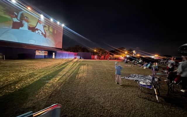 This Central Florida Drive-In Near Ocala Feels Like a Time Machine Straight Back to 1950s Americana