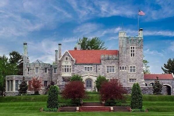 8 Dreamy Ohio Castles Most People Have No Idea Are Scattered Across The State