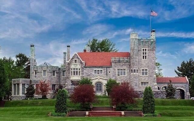8 Dreamy Ohio Castles Most People Have No Idea Are Scattered Across The State