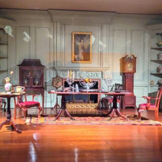 15 Dollhouse Wonderlands With Details You Have to See Up Close