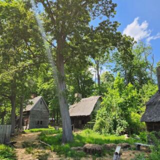 This Massachusetts Village Recreates 1630 Colonial Life, With Costumed Locals Working the Gardens and Tools