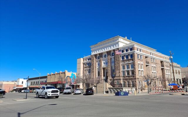 This Little Arizona Mining Town Is the Most Charming Slice of the Old West Still Standing on Main Street