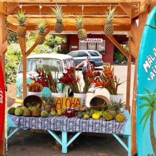 This Little Hawaii Fruit Stand Is Worth The Stop For Just-Picked Mangoes, Local Honey, And Fresh-Cracked Coconuts