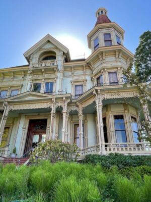 Oregon’s First Millionaire Built This Victorian Mansion Crowned By A Four-Story Octagonal Tower