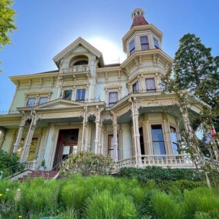 Oregon’s First Millionaire Built This Victorian Mansion Crowned By A Four-Story Octagonal Tower
