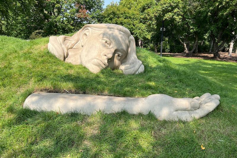 This Under-The-Radar Illinois Sculpture Park Feels Like Walking Through Someone’s Wildest Daydreams