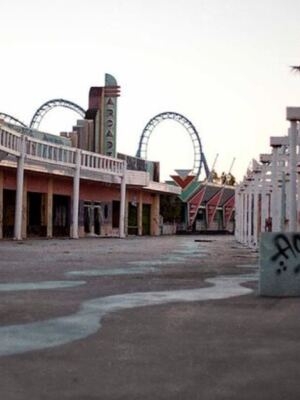 15 Eerie Theme Parks That Went From Family Fun to Abandoned Ruins