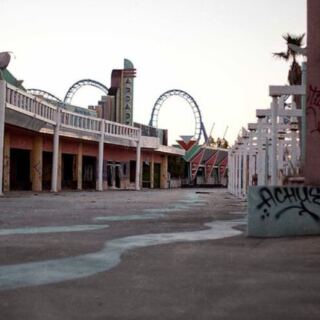 15 Eerie Theme Parks That Went From Family Fun to Abandoned Ruins