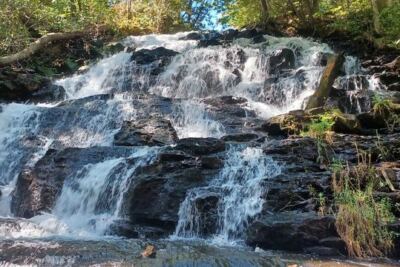 8 Georgia Waterfalls You Can Reach on an Easy Walk From the Parking Lot