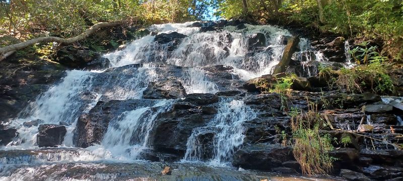 8 Georgia Waterfalls You Can Reach on an Easy Walk From the Parking Lot