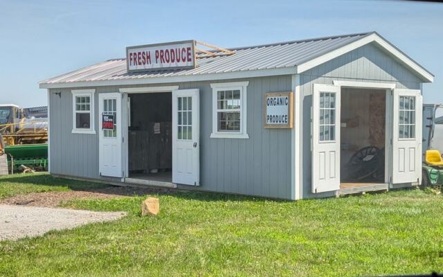 9 Amish Country Bakeries In Ohio Worth Filling Your Back Seat With Pies This Fall