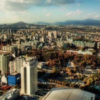 10 Countries Where the Most Americans Live Abroad