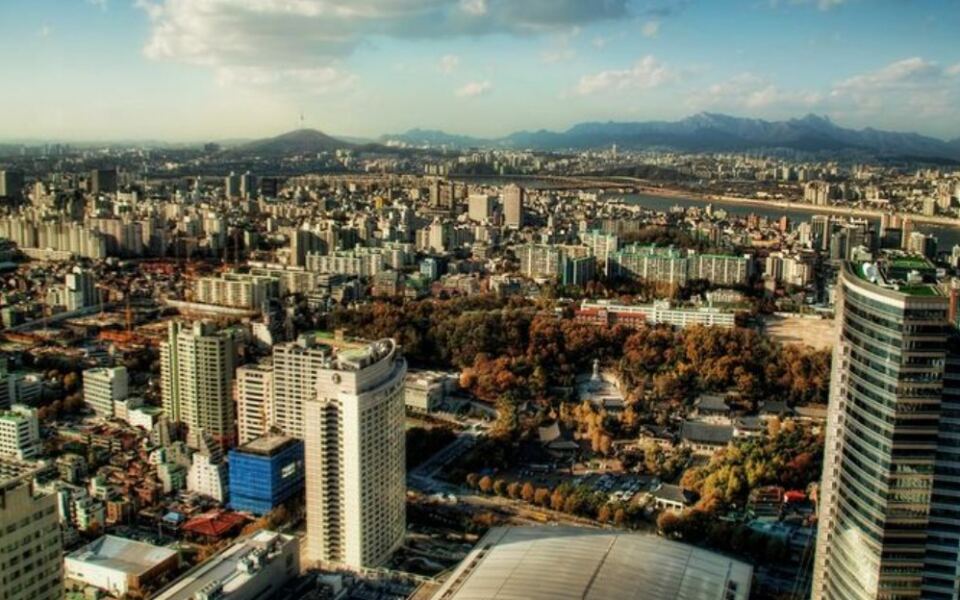 10 Countries Where the Most Americans Live Abroad