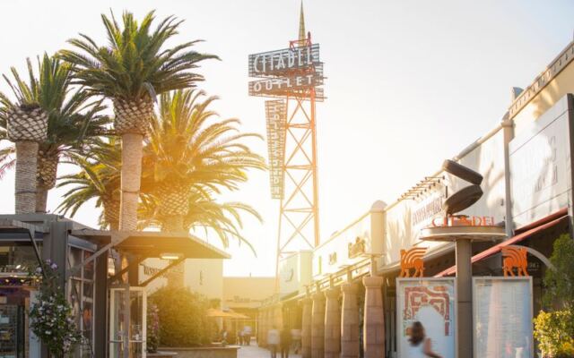You Can Browse This California Outlet Center All Day And Still Have Brands Left To Discover