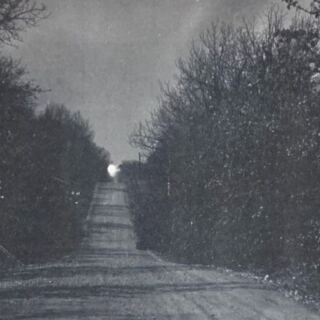 Locals Say the Hornet Spooklight Still Drifts Down This Lonely Road Near Peoria, Oklahoma After Dark