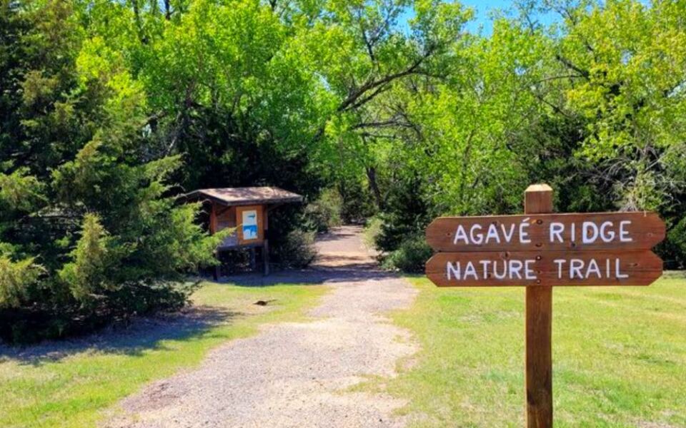14 Kansas Hiking Trails With Surprisingly Beautiful Views