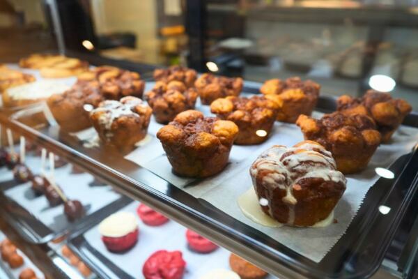 This Little Oklahoma Café Bakes Cinnamon Rolls With No Gluten, Dairy, or Eggs and Nobody Believes It