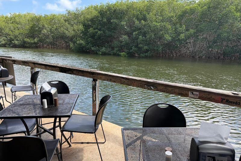 This Funky Little Florida Dive Serves Waterfront Seafood on Paper Plates That’s Worth the Whole Drive