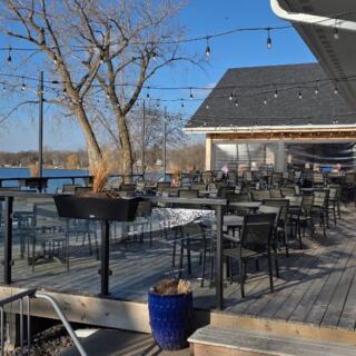 This Minnesota Restaurant Lets You Eat Right Along The Edge Of Big Lake