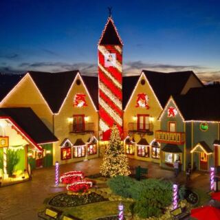 You Could Spend An Entire Day Inside This Massive Tennessee Christmas Store That’s Open Year-Round
