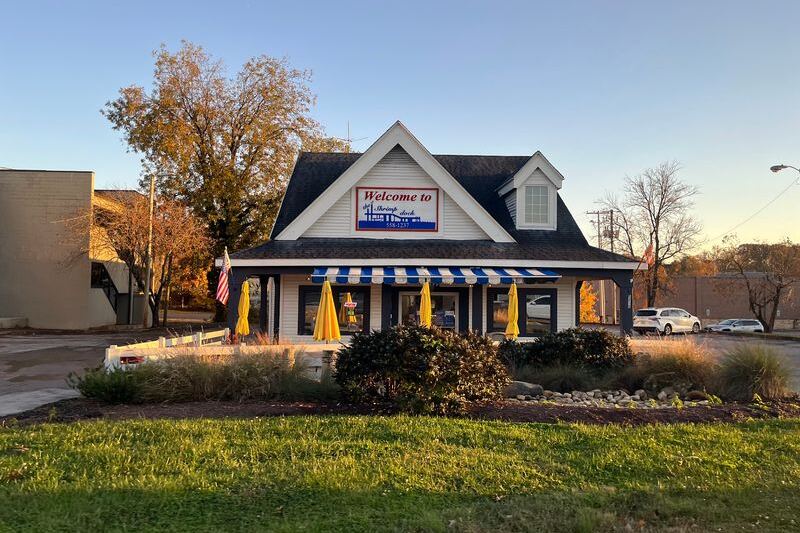 This Knoxville Seafood Market Is Where Tennessee Locals Grab the Freshest Fish, Crab, and Crawfish to Take Home