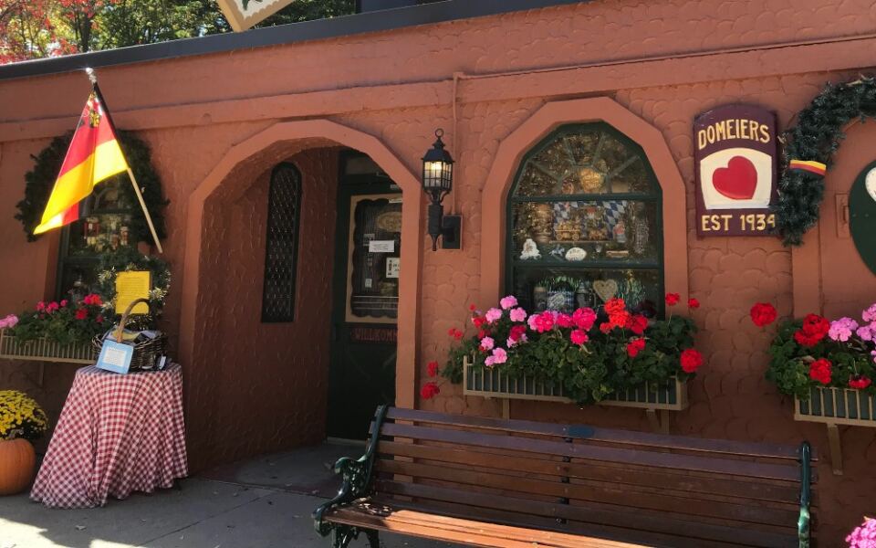 This Minnesota Town Is A Hidden Gem For Old-Fashioned Shopping